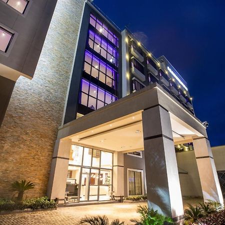 Bon Hotel Tripod オウェリ エクステリア 写真