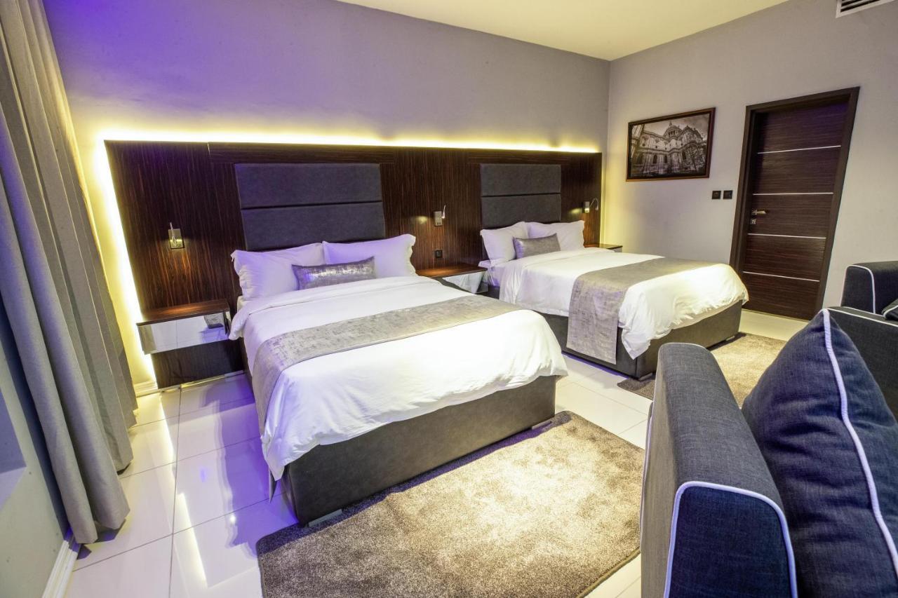 Bon Hotel Tripod オウェリ エクステリア 写真