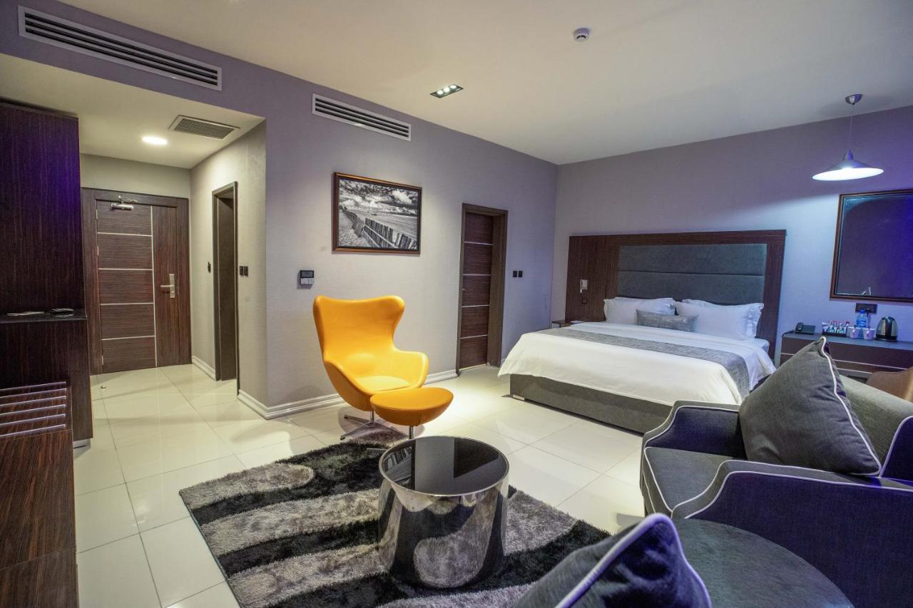 Bon Hotel Tripod オウェリ エクステリア 写真