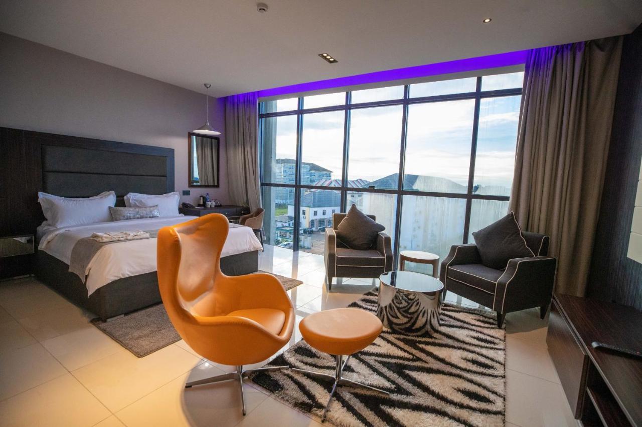 Bon Hotel Tripod オウェリ エクステリア 写真