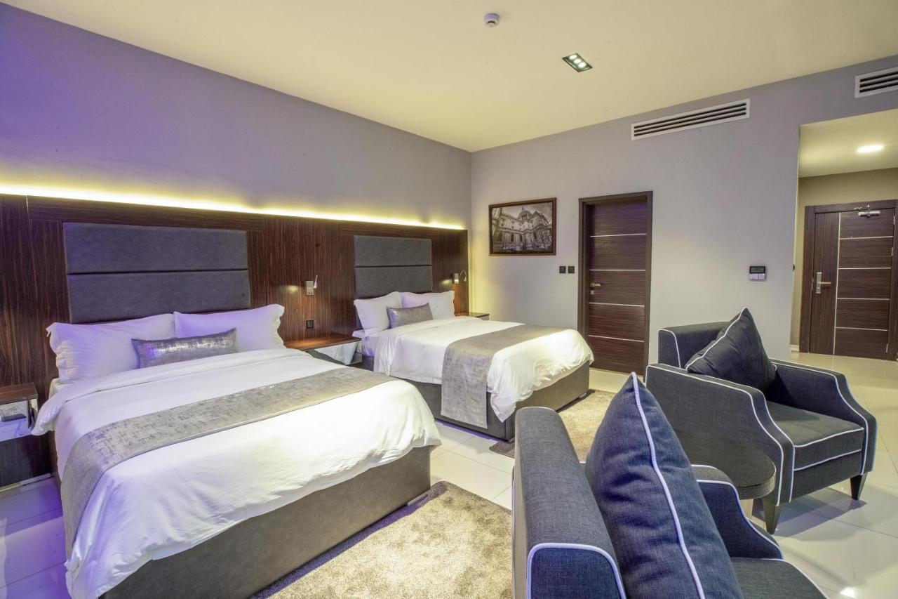 Bon Hotel Tripod オウェリ エクステリア 写真