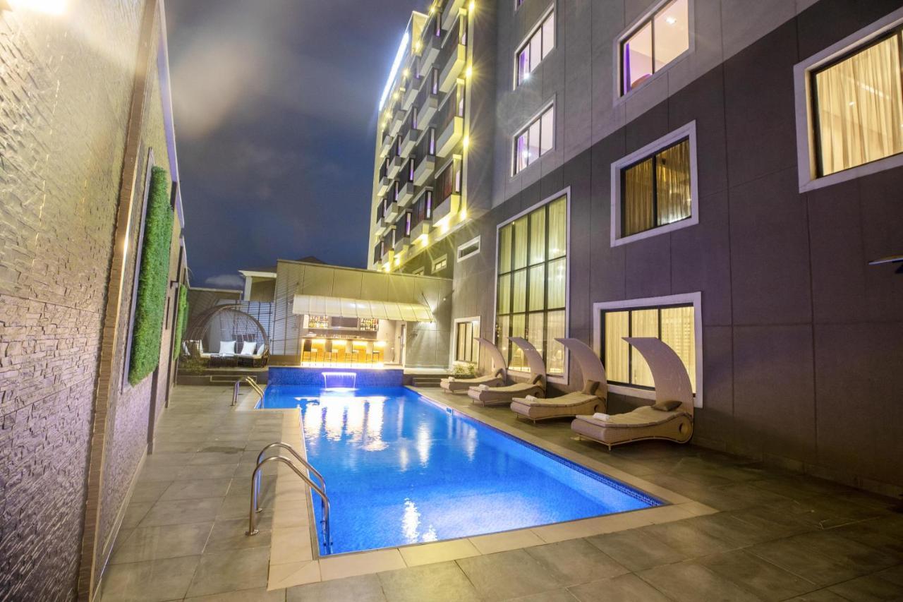 Bon Hotel Tripod オウェリ エクステリア 写真