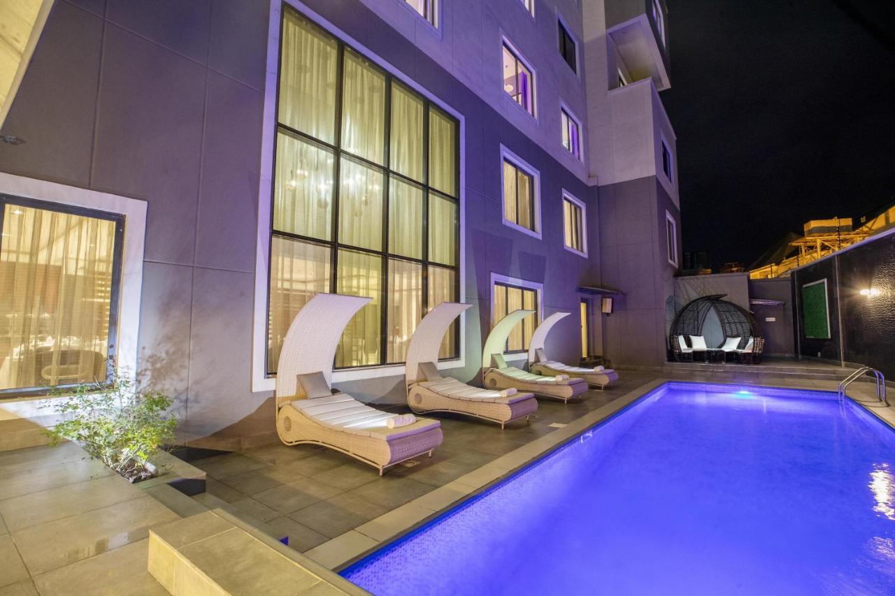 Bon Hotel Tripod オウェリ エクステリア 写真